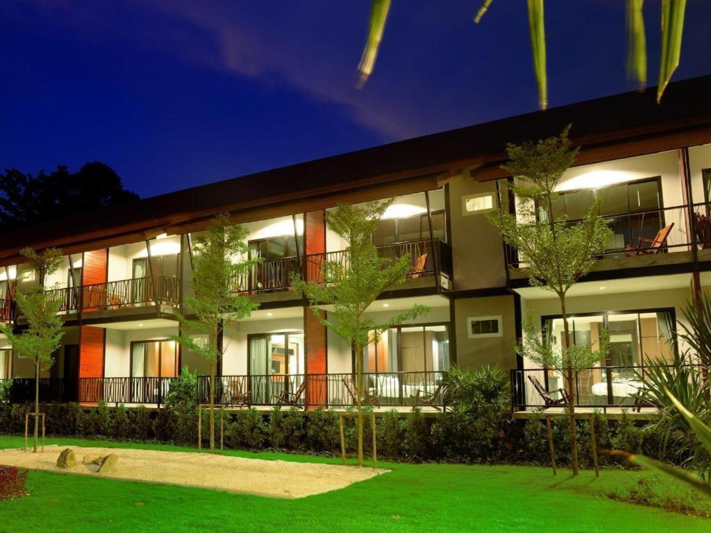 The Breeze Lipe Resort Esterno foto
