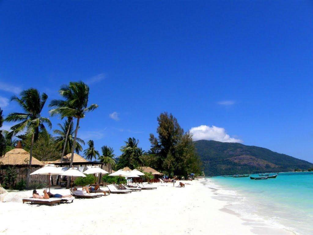 The Breeze Lipe Resort Esterno foto