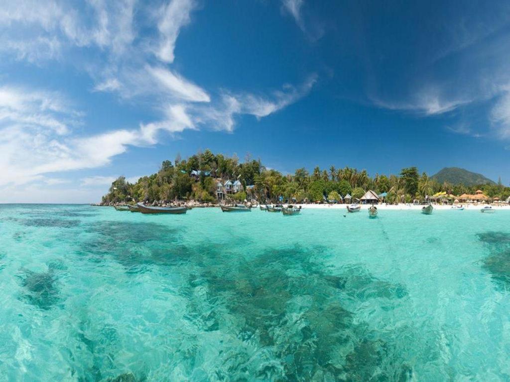 The Breeze Lipe Resort Esterno foto